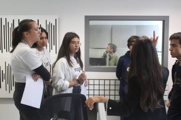 Geração B27 desafia jovens a pensar futuro cultural da cidade