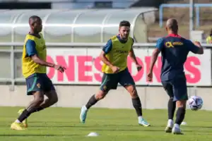 Seleção nacional realiza último treino antes de jogo decisivo com Espanha