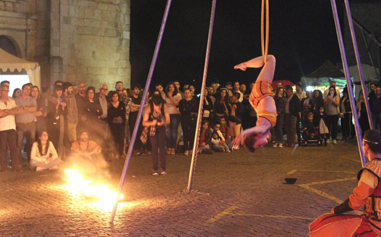 Barcelos recua à Idade Média esta sexta-feira
