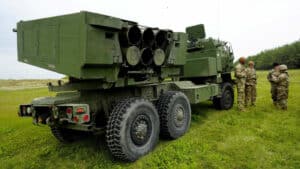 Letónia decreta estado de emergência na fronteira com a Rússia&nbsp;