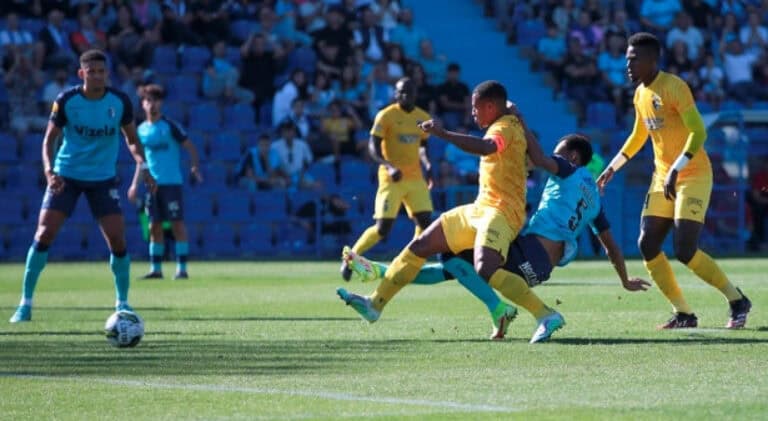 Vizela bate Portimonense em casa