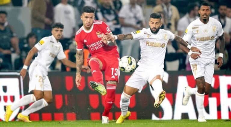 Vitória SC é a primeira equipa a tirar pontos ao Benfica