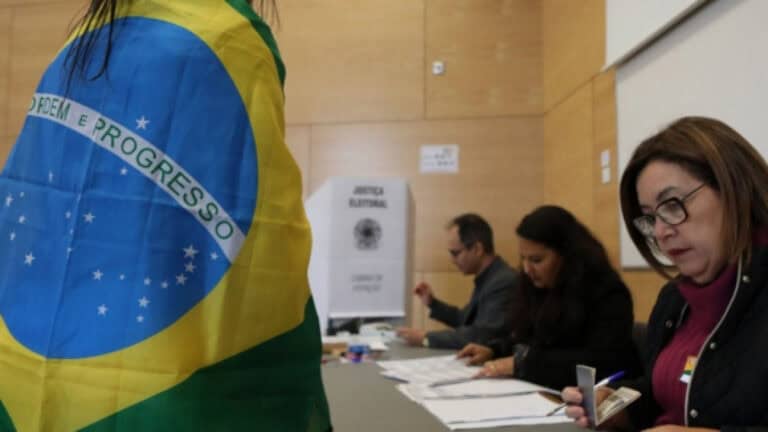 Eleições/Brasil. Quem não votou na primeira volta, pode votar na segunda?