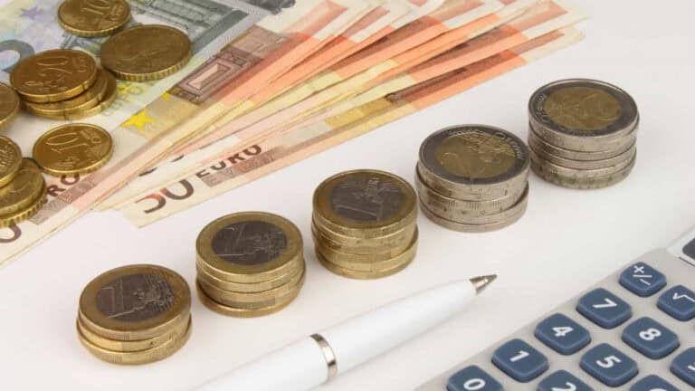 Governo apresenta hoje proposta de aumentos salariais na função pública