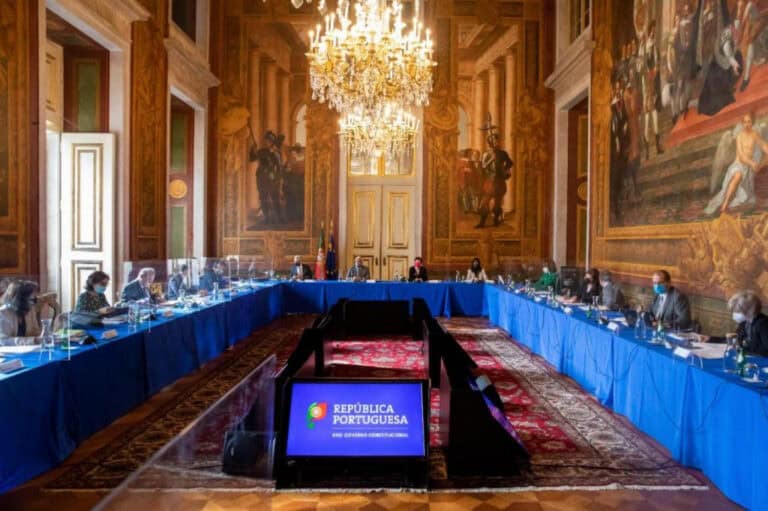 Governo discute proposta de Orçamento do Estado