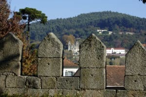 Muralha de Guimarães fechada ao público até 2023