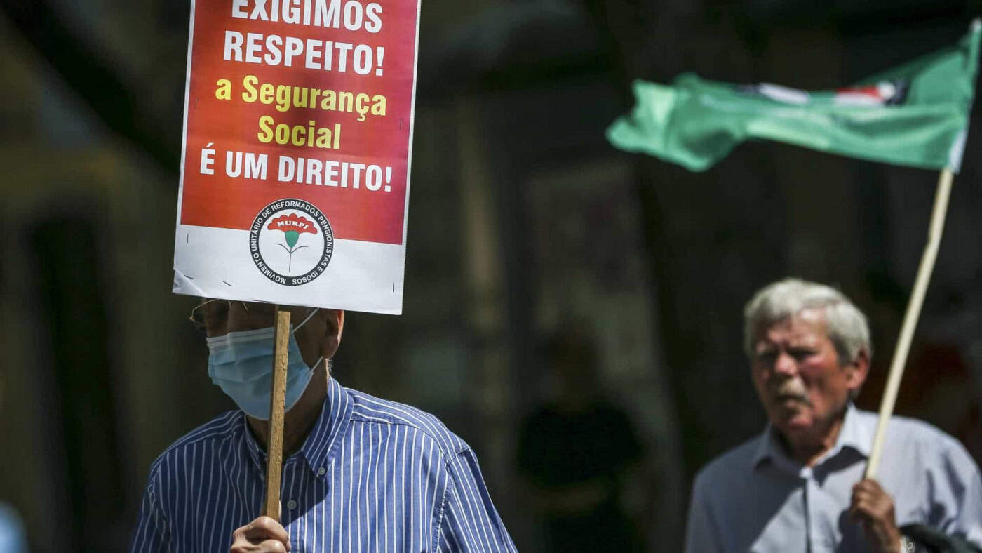 Inter-Reformados de Braga promove protesto à porta da Segurança Social