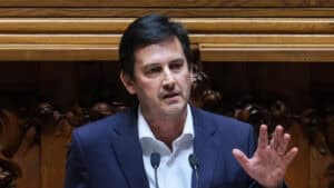 Deputado eleito por Braga candidato à liderança da Iniciativa Liberal