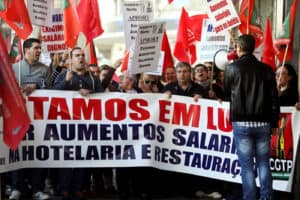 Governo e sindicatos da função pública assinam acordo