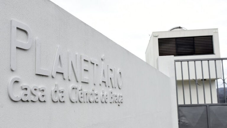 Iniciativa da Casa da Ciência de Braga desafia escola tradicional