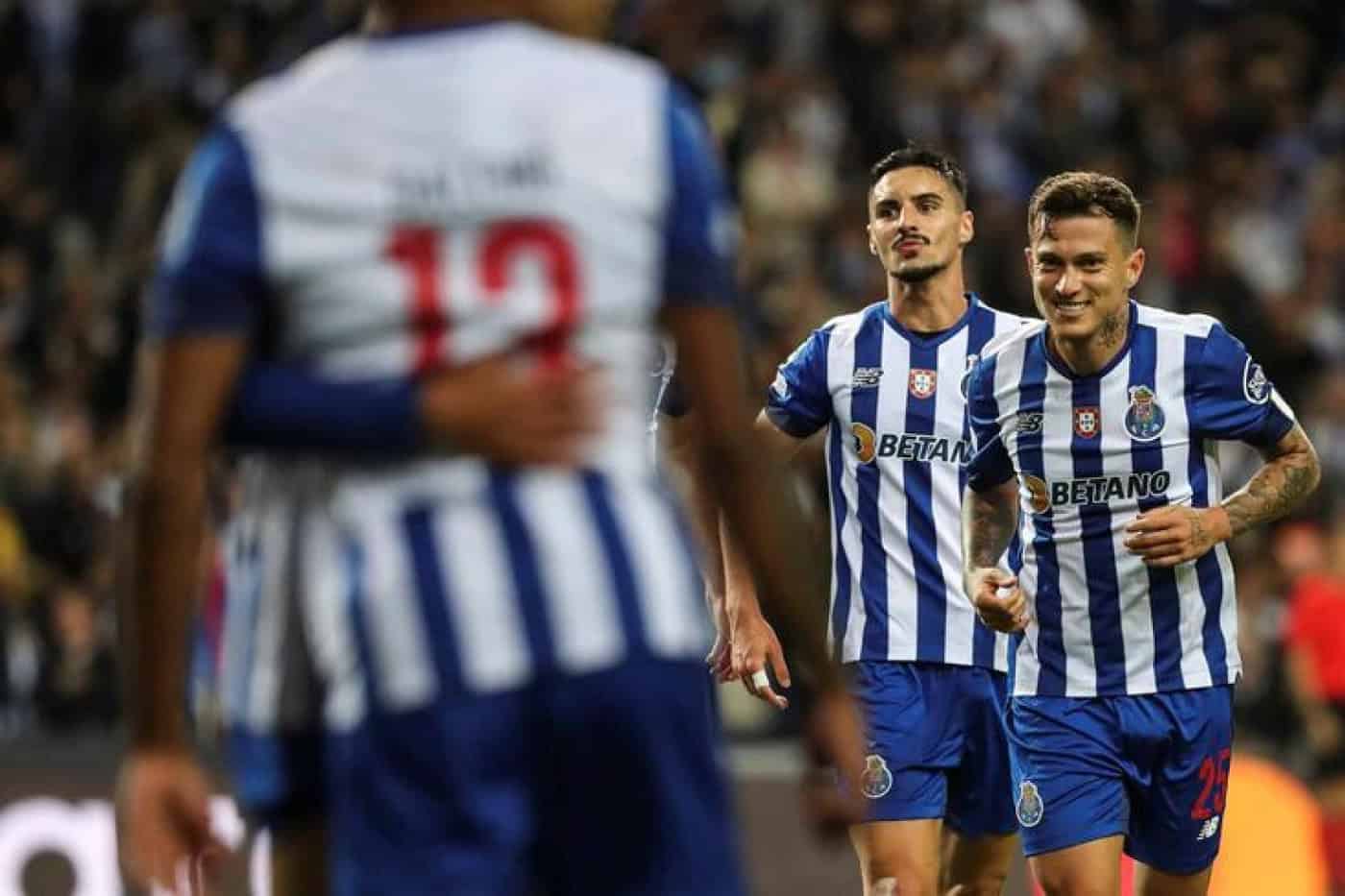 FC Porto vinga-se do Atlético Madrid e assegura liderança do grupo