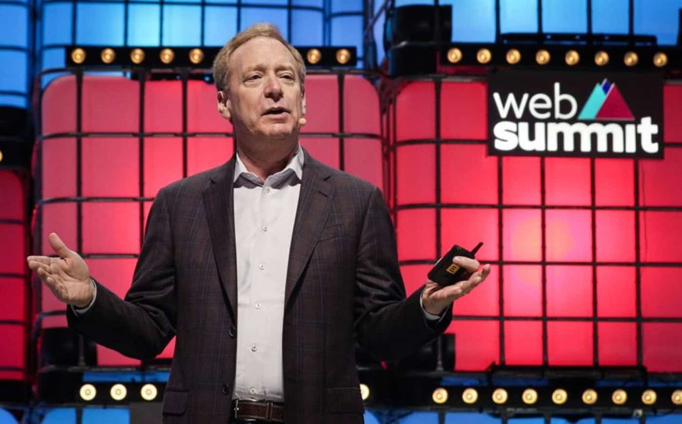 Microsoft vai continuar a fornecer apoio tecnológico à Ucrânia em 2023