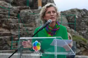 Governo tenciona continuar a reduzir portagens em 2023 