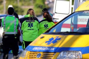 Técnicos de emergência pré-hospitalar iniciam hoje greve ao trabalho suplementar