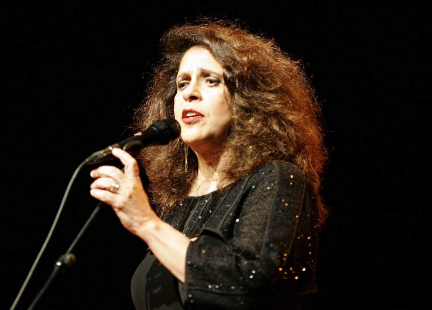 Cantora brasileira Gal Costa morre aos 77 anos
