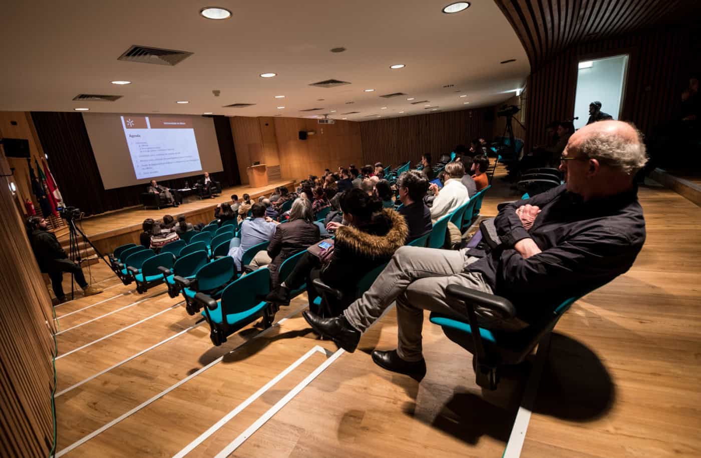 Docentes do ensino superior e investigadores vão fazer greve em 18 de novembro