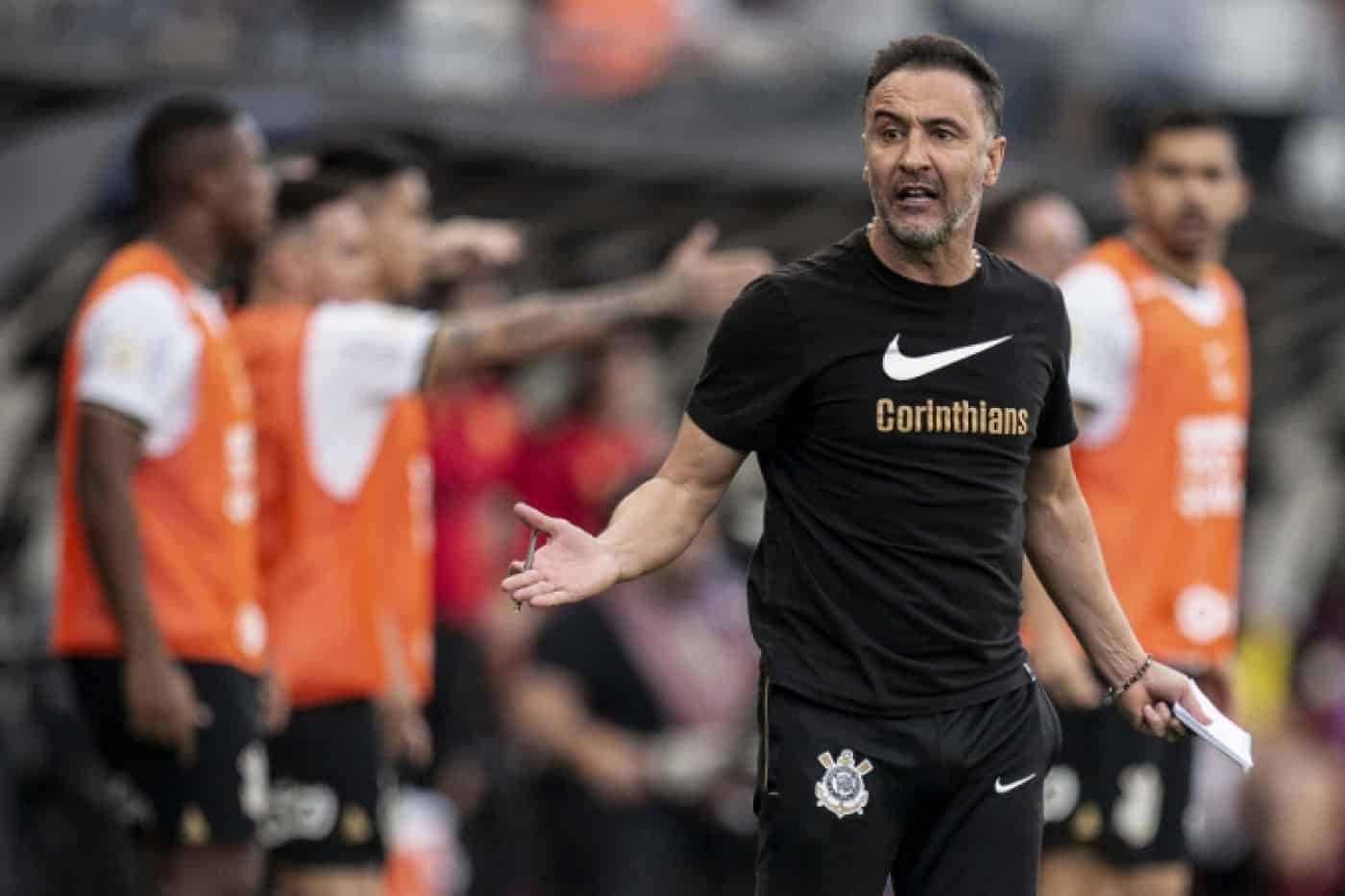Vítor Pereira deixa Corinthians após acabar ‘Brasileirão’ no quarto lugar