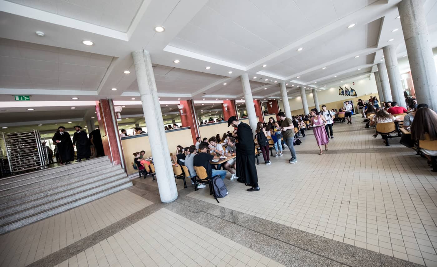 Greve encerra cantinas e bares da UMinho