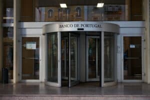 Dívida externa líquida cai para 72,2% do PIB no 3.º trimestre, o rácio mais baixo desde junho de 2008 