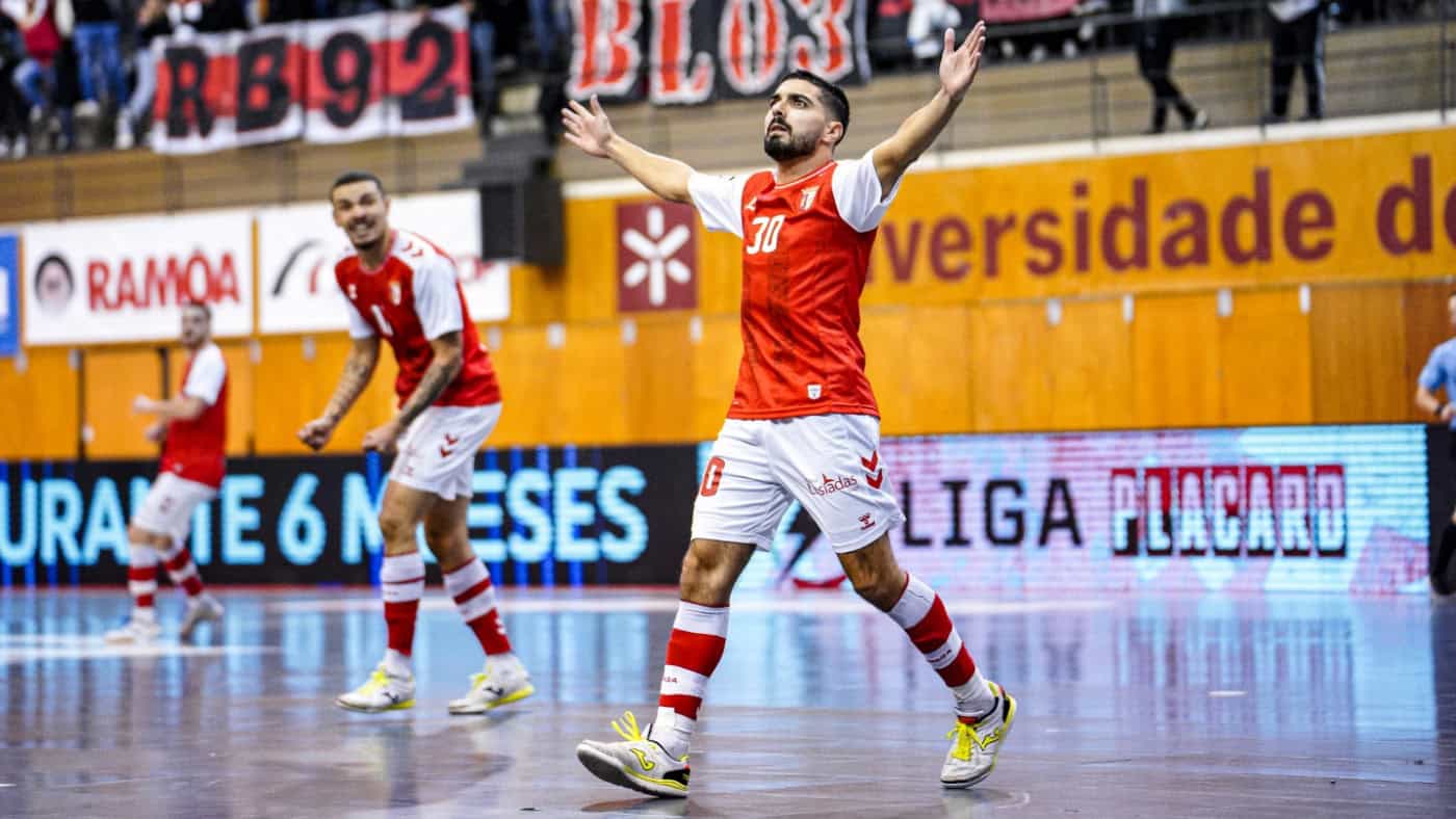 SC Braga 'atropela' Futsal Azeméis e chega aos dois dígitos