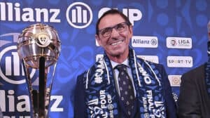 Liga decreta um minuto de silêncio por Fernando Gomes nos jogos deste fim-de-semana