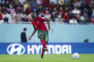 Lesão afasta Danilo Pereira do jogo com o Uruguai