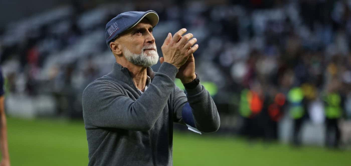 Álvaro Pacheco despede-se dos adeptos e diz que leva Vizela "no coração"