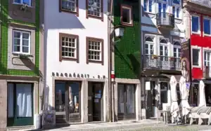 Cerca de 350 famílias carenciadas à espera de habitação social em Braga