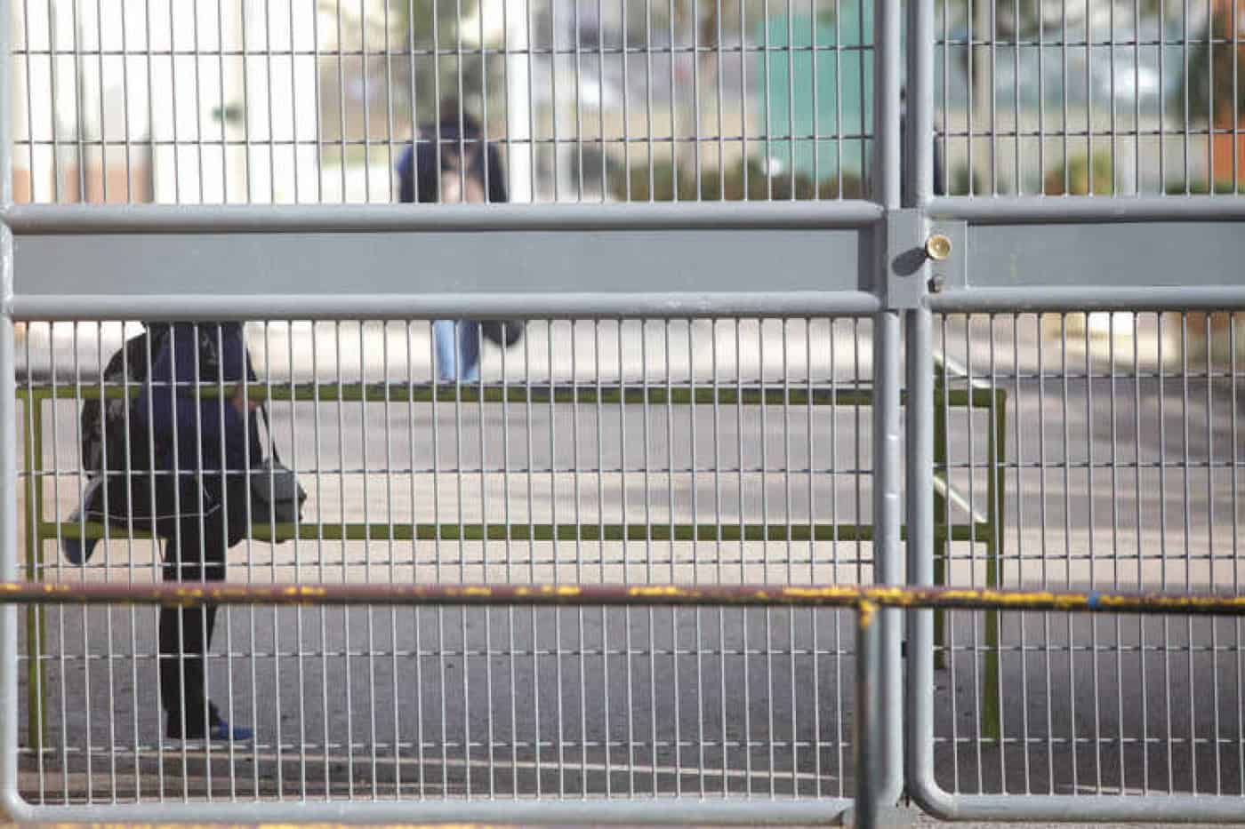 Professores em greve por tempo indeterminado&nbsp;