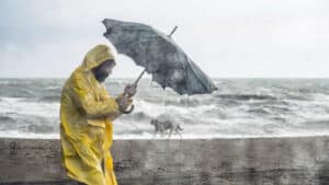 Mau tempo. Chuva forte e persistente prevista até quinta-feira