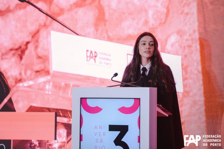 FAP quer testar semana de quatro dias de aulas