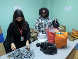 Metade dos produtos entregues no Ponto Vermelho não podem ser aproveitados