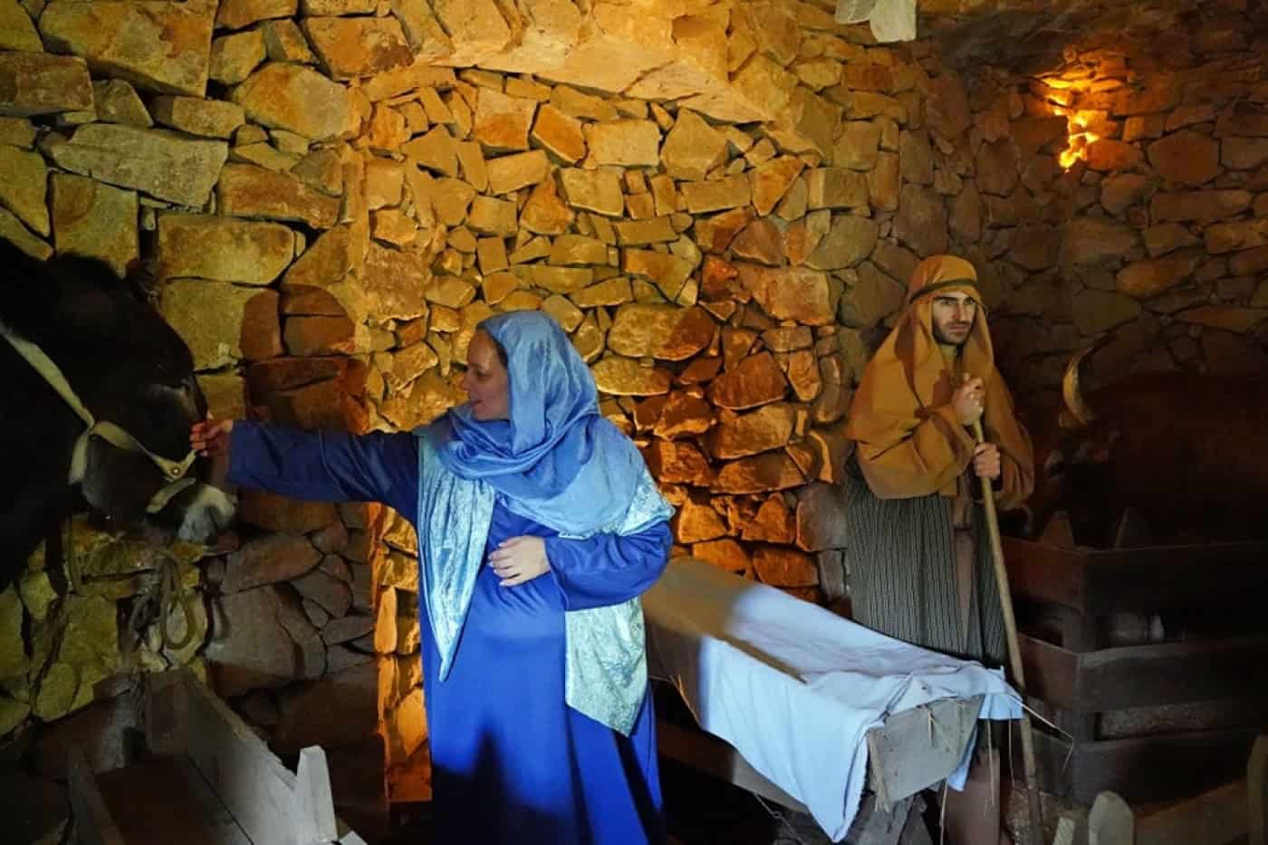 Presépio de Priscos alerta para a violência no namoro