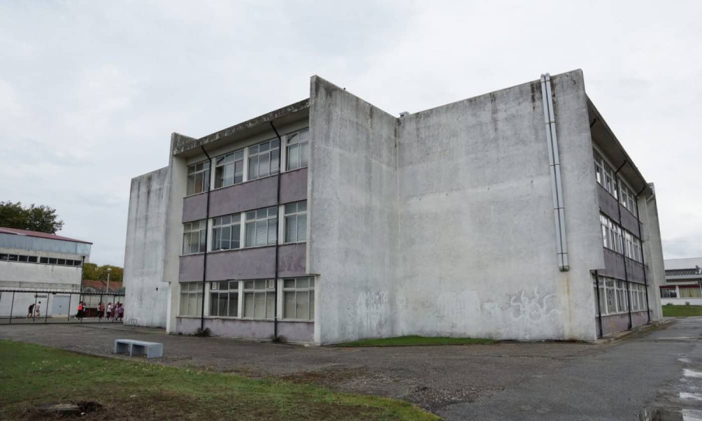 Parque Escolar tem 27 milhões para obras em 173 escolas secundárias