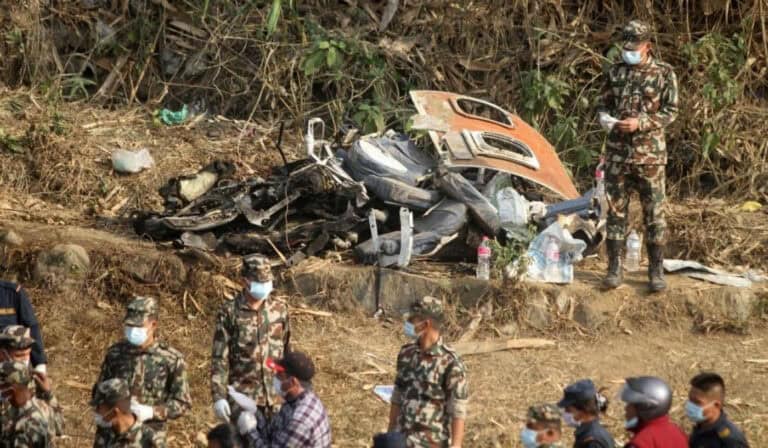 Pelo menos 67 mortos em queda de avião no Nepal