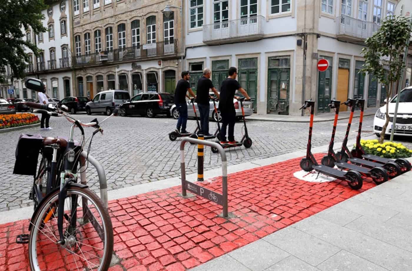 Municípios têm poderes para regular velocidade e estacionamento das trotinetes