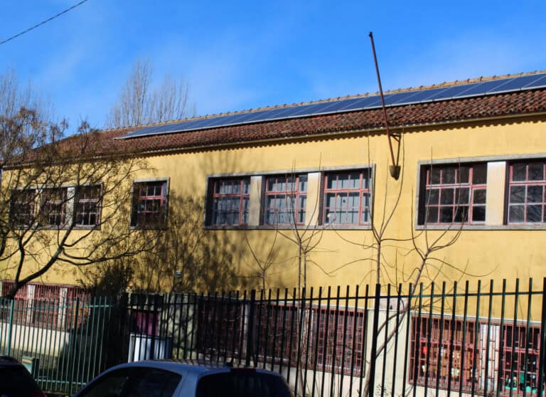 Cruz Vermelha quer instalar centro de acolhimento na antiga escola de Nogueira da Silva