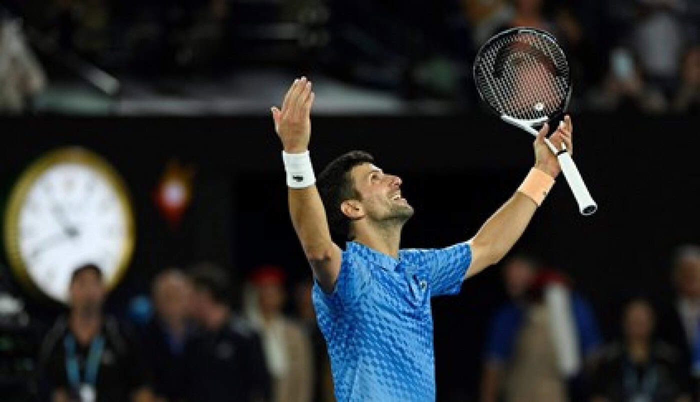 Djokovic conquista 10.º Open da Austrália ao bater Tsitsipas