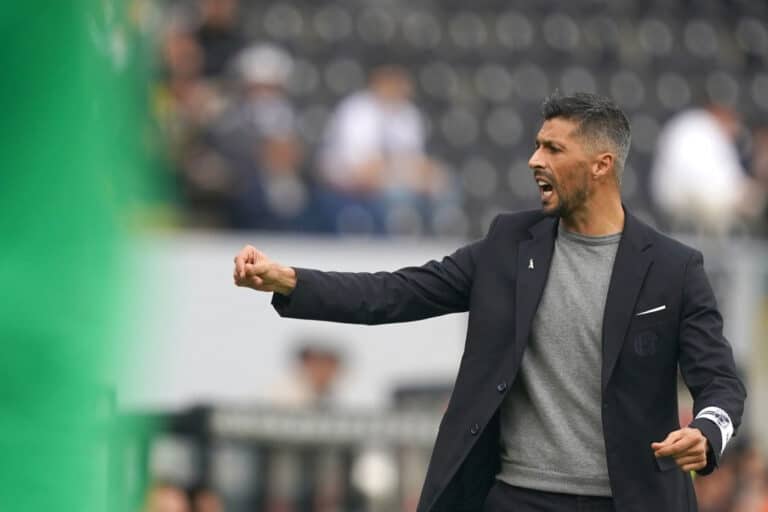 Treinador do Vitória SC confiante no regresso aos triunfos perante o Chaves