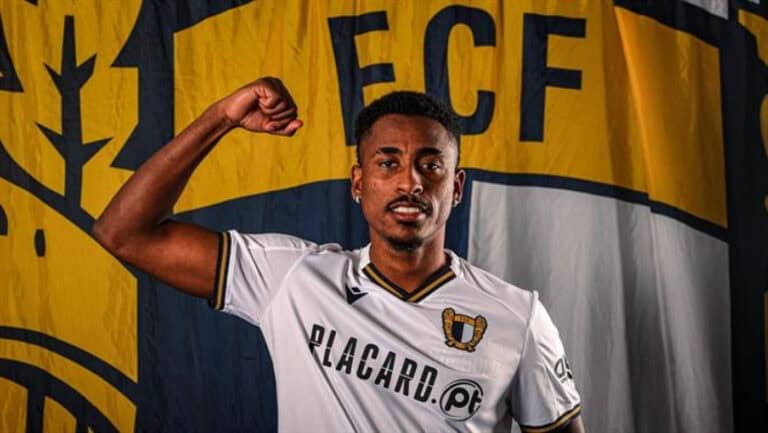 Denilson Júnior assina pelo FC Famalicão