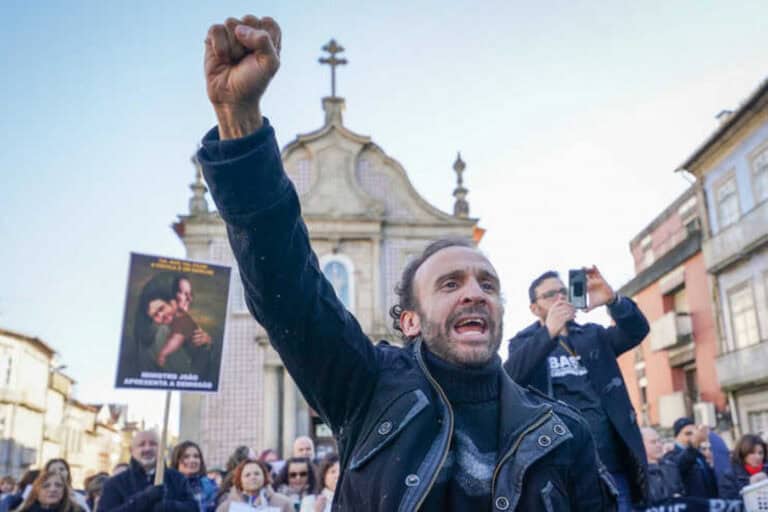 Entram em vigor serviços mínimos nas escolas&nbsp;