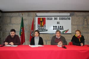 USB realiza duas 'Praças da Indignação' por melhores salários e condições de vida