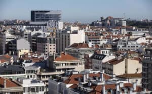 Governo lança concurso para 420 casas de construção rápida em Lisboa e Porto&nbsp;
