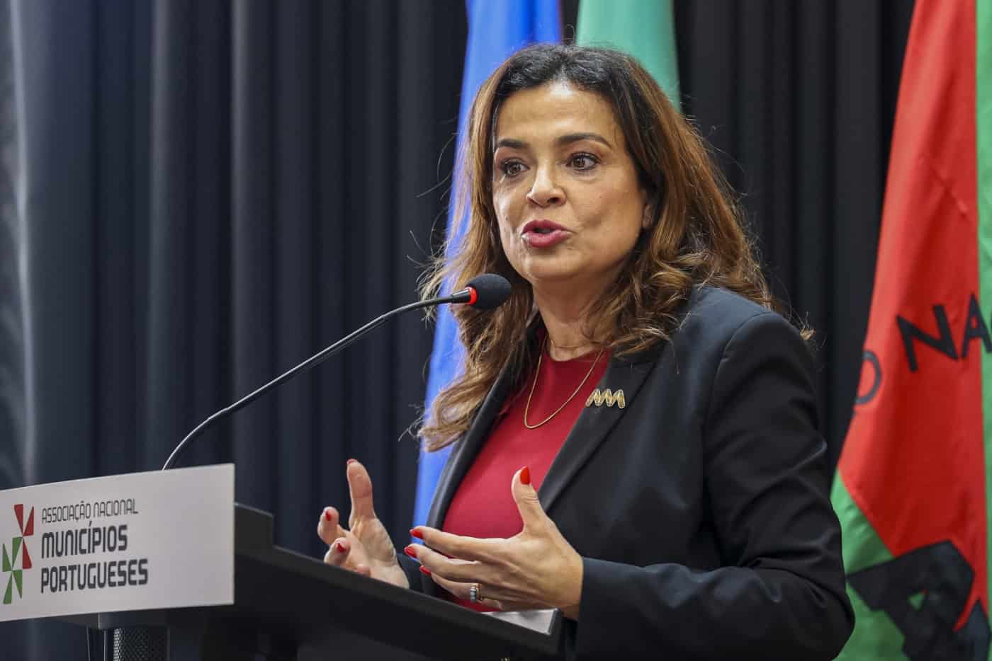 ANMP elogia medidas do Governo para "suster ímpeto" do alojamento local