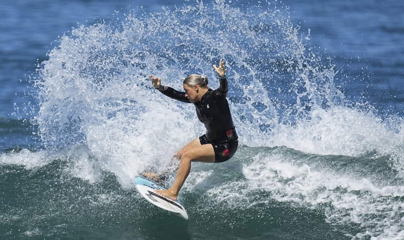 Surfista lusa Yolanda Hopkins vence em Taghazout Bay e assegura título europeu