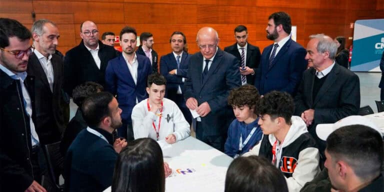 "Oportunidades e salários" dos jovens portugueses no centro do ENJ