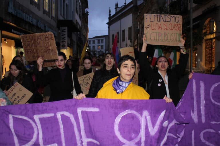 Marcha do Dia da Mulher em Braga não esquece casos de assédio na UMinho