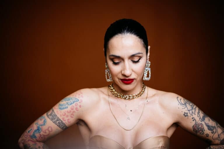 Ana Malhoa no cartaz do Enterro da Gata