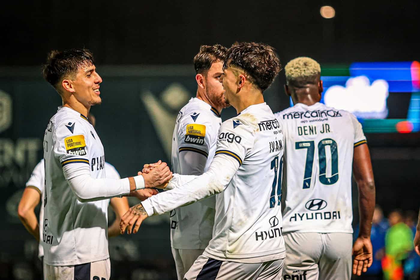 Famalicão vence Casa Pia e sobe cinco posições na tabela