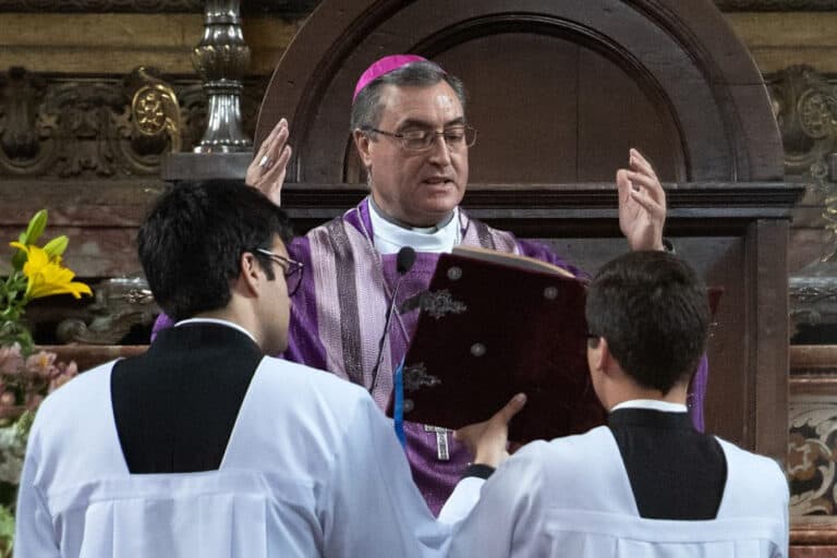 Diocese do Porto afasta temporariamente três padres suspeitos de abusos sexuais